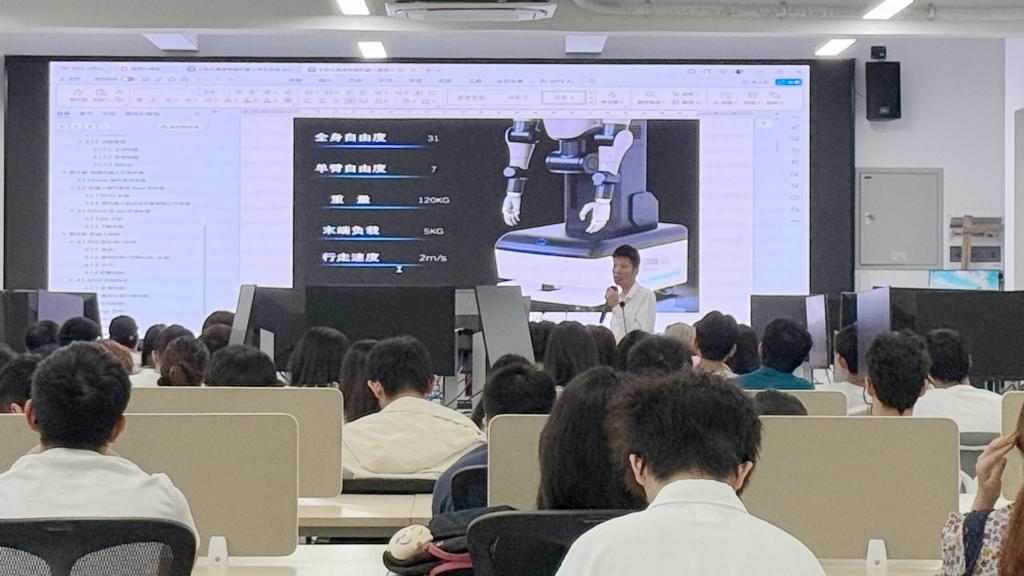 电子与信息学院联合思林杰科技开展智能机器人专题培训，深化教育科技领域技术研究